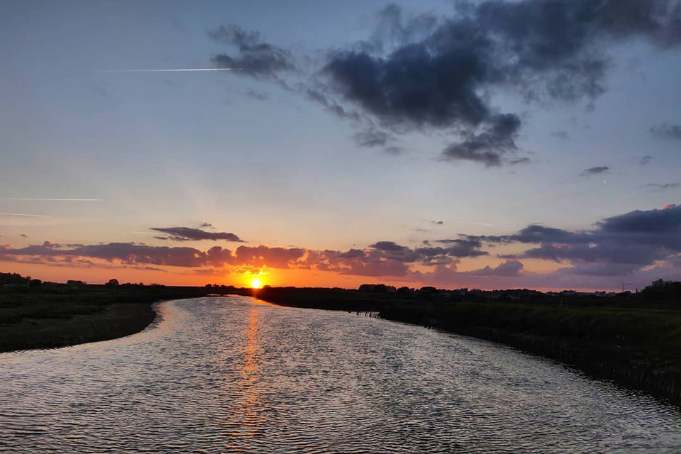 coucher-de-soleil-cabane-brem-sur-mer