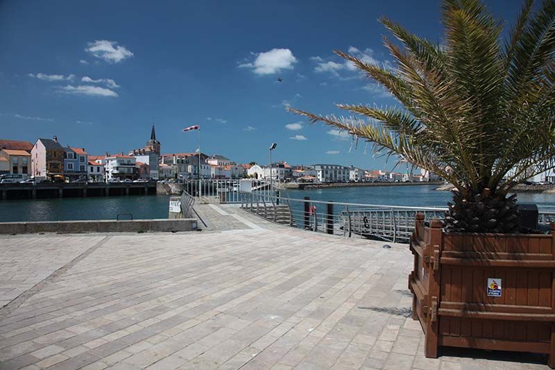 port les sables